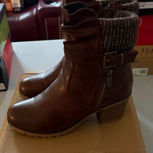 Hawkwell Brown Heeled Boots with Knit Cuff